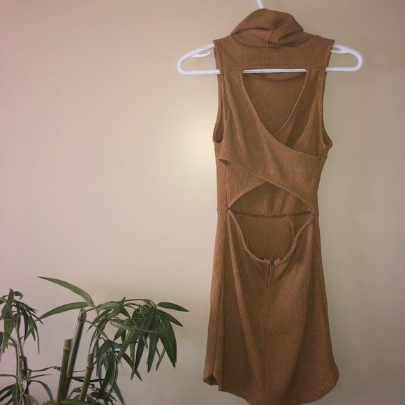 Gorgeous dress - Picture 3 of 6